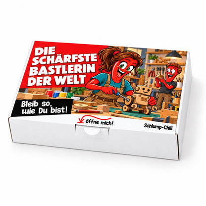Die schärfste Bastlerin der Welt – weiße Geschenkbox, Schrägansicht