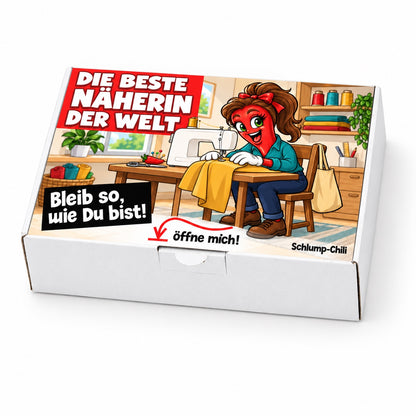 Die beste Näherin der Welt – Schrägansicht der Chili-Geschenkbox