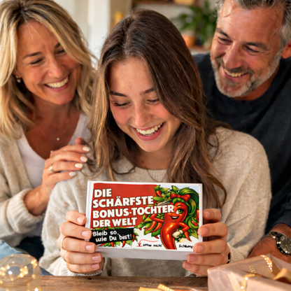 Die schärfste Bonus-Tochter der Welt - Ein witziges Geschenk Set für die Stieftochter, Schwiegertochter & Adoptivtochter