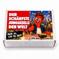 Der schärfste Junggeselle der Welt – weiße Geschenkbox, Vorderansicht