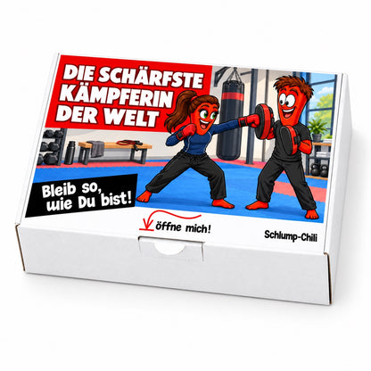 Die schärfste Kämpferin der Welt – Geschenkbox Schrägansicht