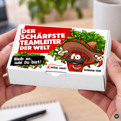 Der schärfste Teamleiter der Welt – Geschenkbox Schrägansicht